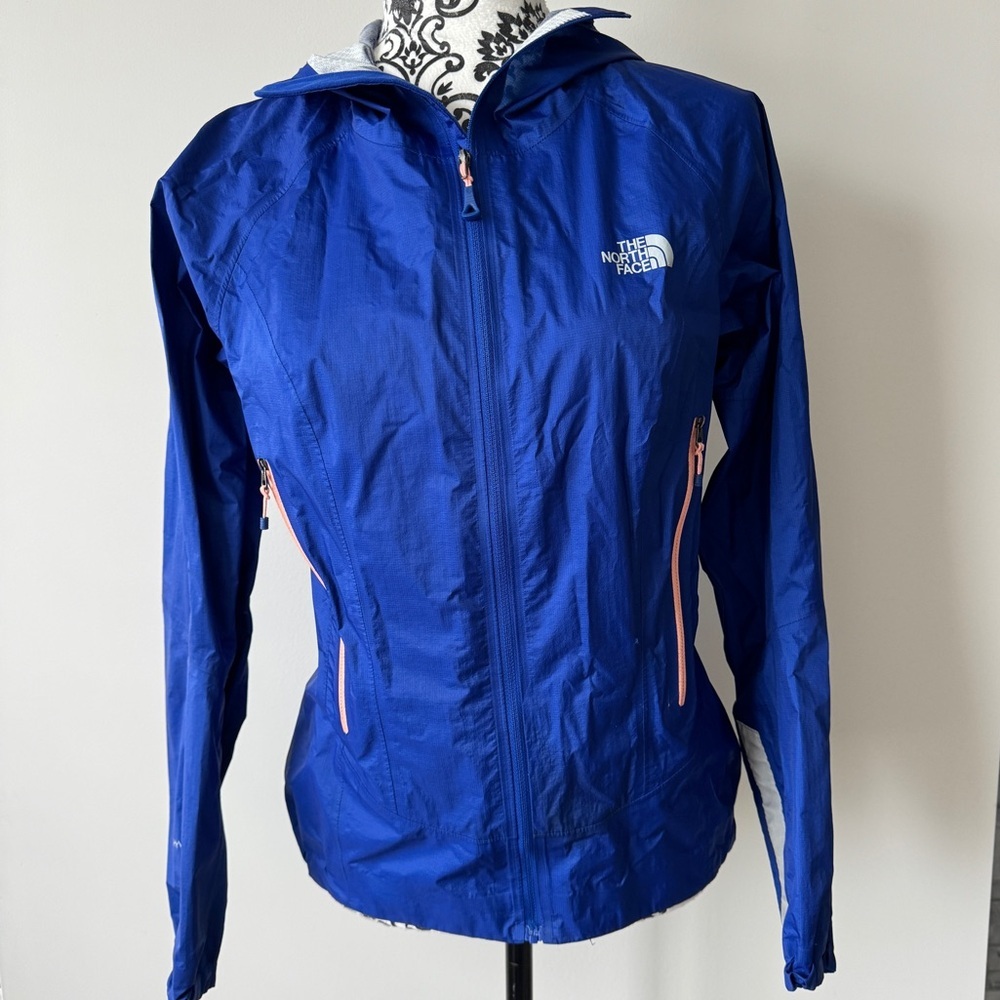 The North Face Summit Series Hyvent 2.5L Rain Wind Jacket Royal Blue S